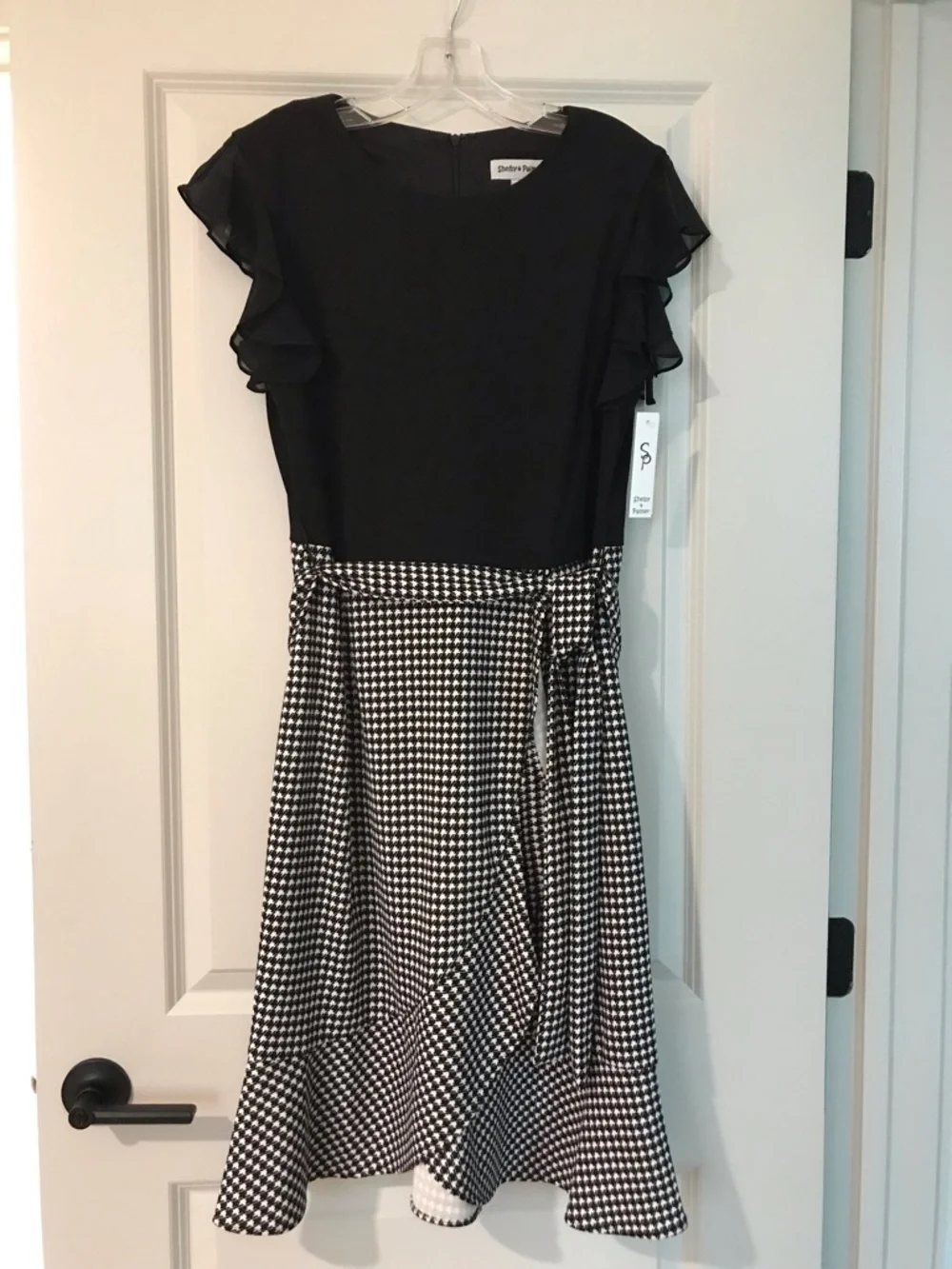 Sleeveless Black & White Plaid Dress - Picture 1 of 5